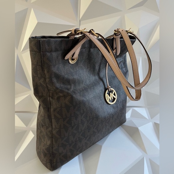 Michael Kors Signature Leather Jet Set Tote Brown Shoulder Bag - Picture 6 of 16